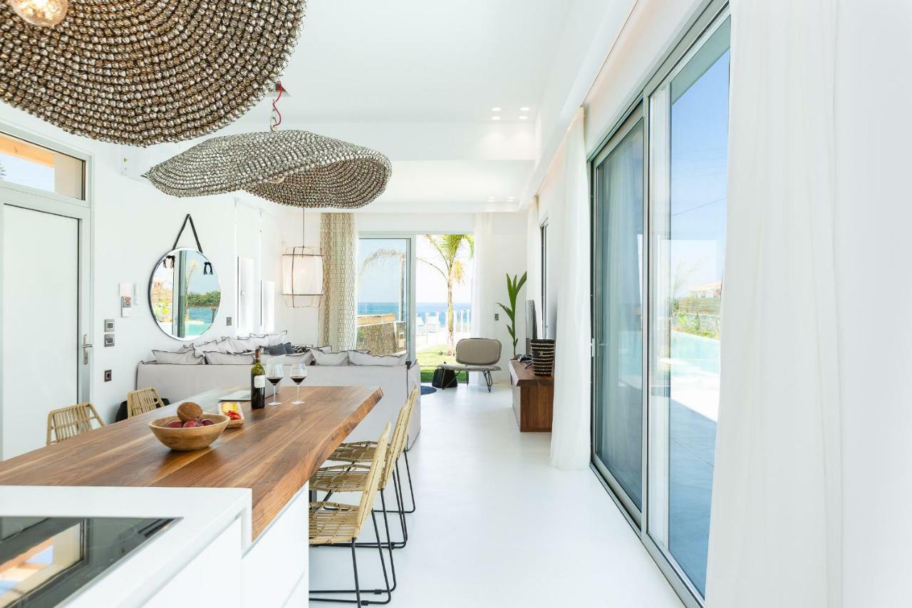 La Casa Di Mare, Luxury Beach Front Villa, By Thinkvilla Skaleta Exterior photo