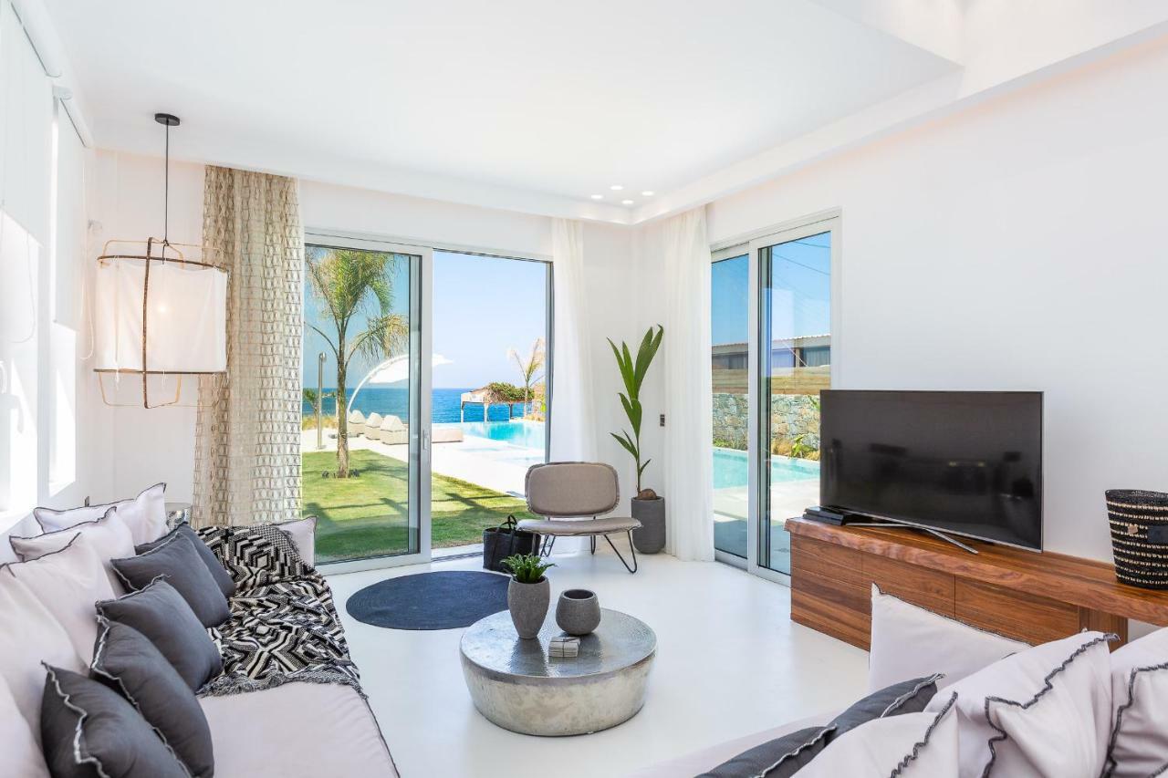 La Casa Di Mare, Luxury Beach Front Villa, By Thinkvilla Skaleta Exterior photo